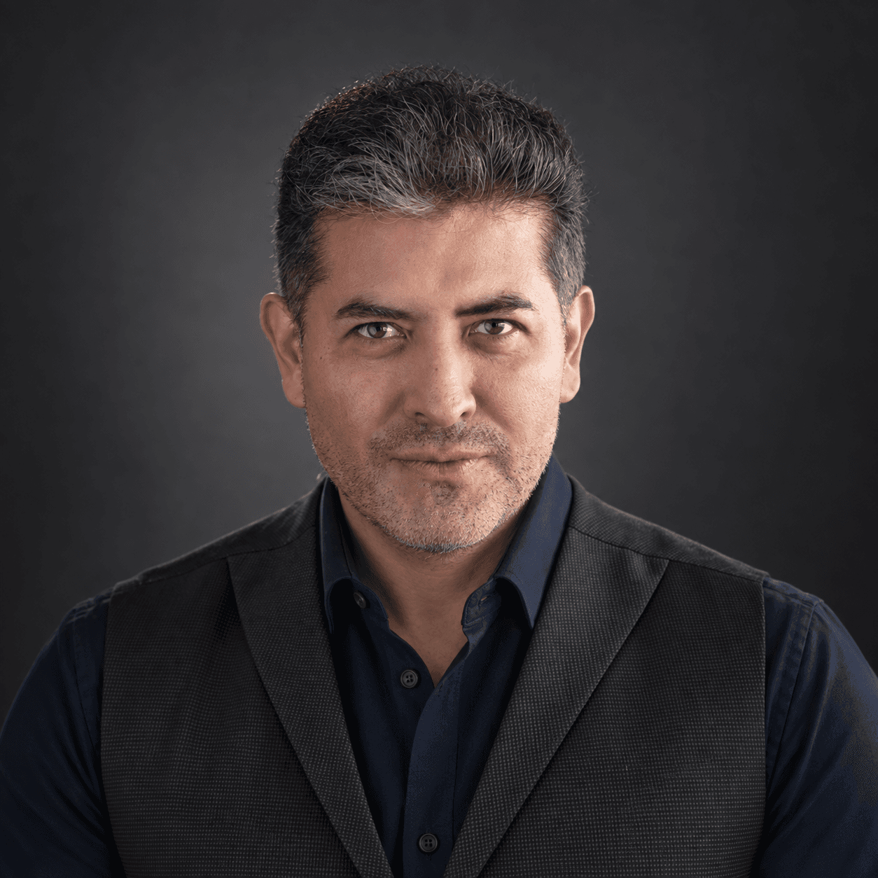 Dr. Alfredo Hoyos